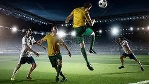 “申花头球逆袭河南，吴曦进球助球队领跑积分榜”